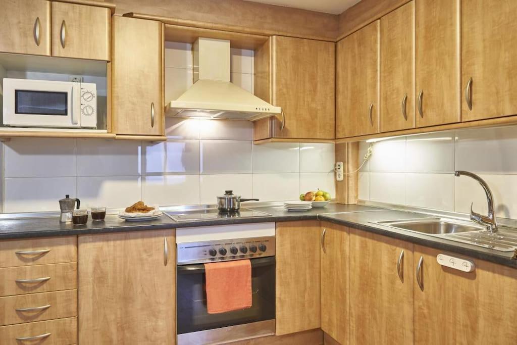 Bebarceloner Sant Andreu Apartments - 1 Bedroom Kültér fotó